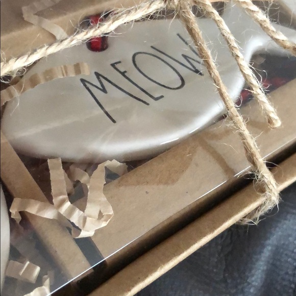 RAE DUNN  |  Kitty Christmas Ornaments - Picture 3 of 4